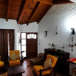 https://casa-amplia-con-jardin.hotelsmendoza.com
