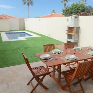 Villa Duplex C6 Con Piscina Privada, Callao Salvaje